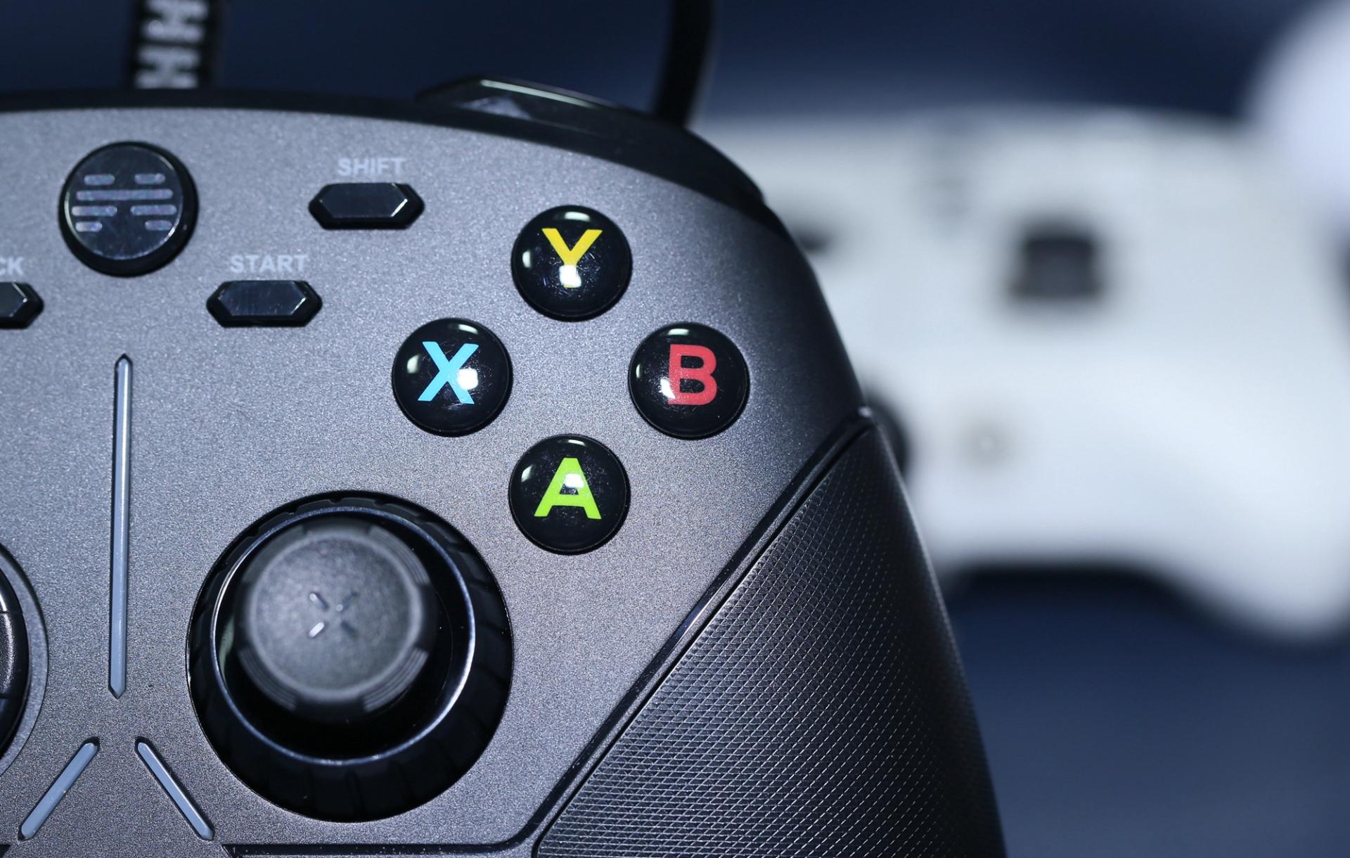 北通阿修罗3手柄玩神力科莎,北通阿修罗3游戏手柄无线版设置