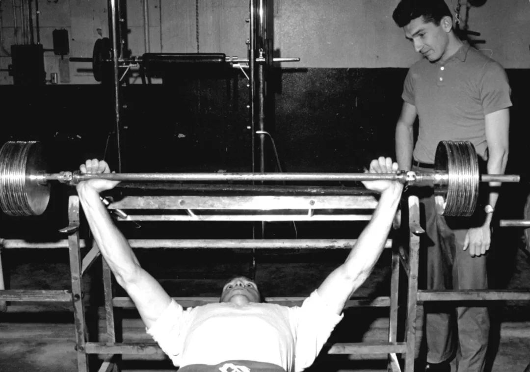 跑步机最早是刑具吗,跑步机最初是刑具吗