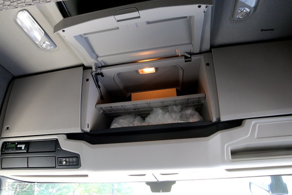 公路之王斯堪尼亚s500,斯堪尼亚s500跑高速视频