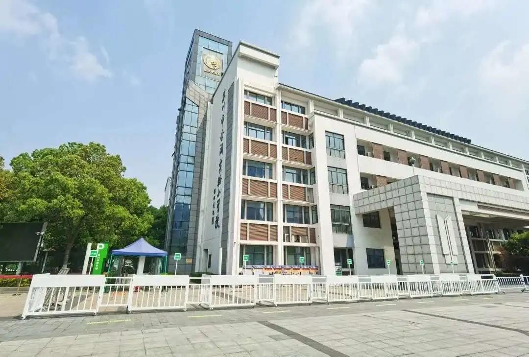 苏州小学特色课程有哪些,苏州市实验小学教材都是什么版本