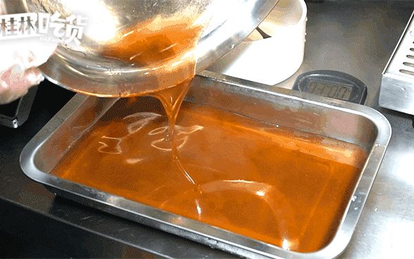 火遍全国的明星茶饮本宫的茶开到桂林了！凭口袋茶掀起了排队潮流