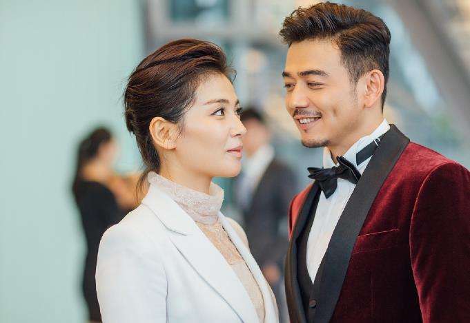 归还世界给你杨烁行走的荷尔蒙,我们都要好好的杨烁行走的荷尔蒙