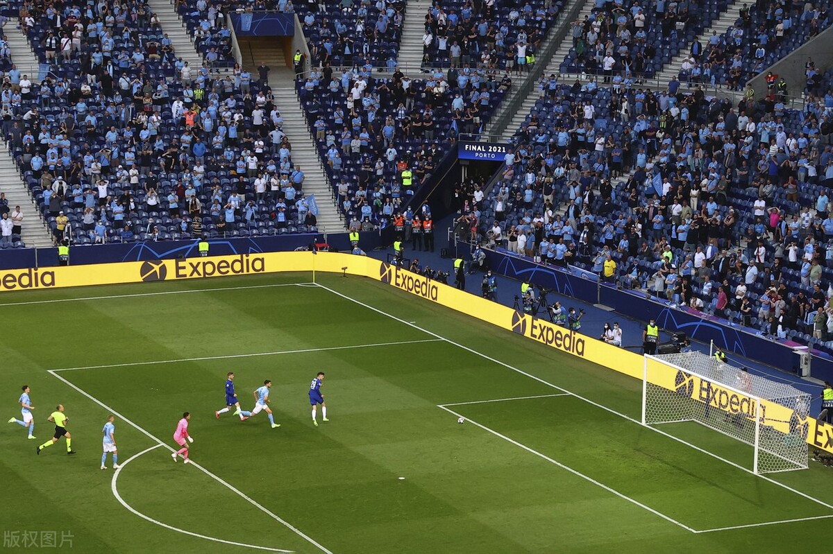 诺伊尔足坛十大神锋,德国足球队员颜值排行榜