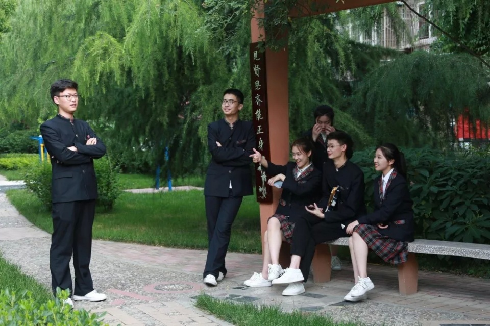 西安市第九十八中学名校,西安市第八十五中排名