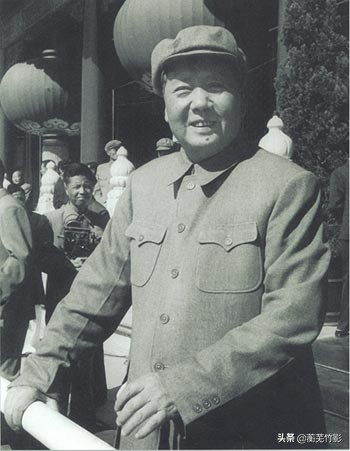 千古领袖诗人：毛*东泽**先生笔下，三首歌颂大好江山诗文