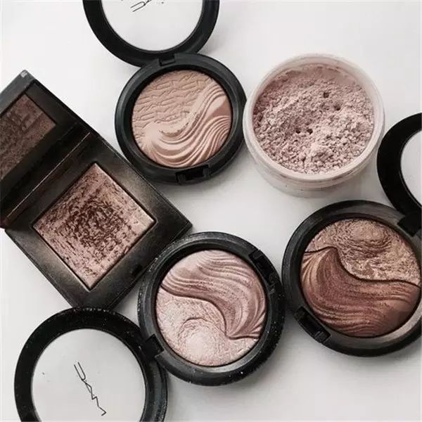 化妆品过期了还能用吗老爸评测,过期的护肤品化妆品千万别扔