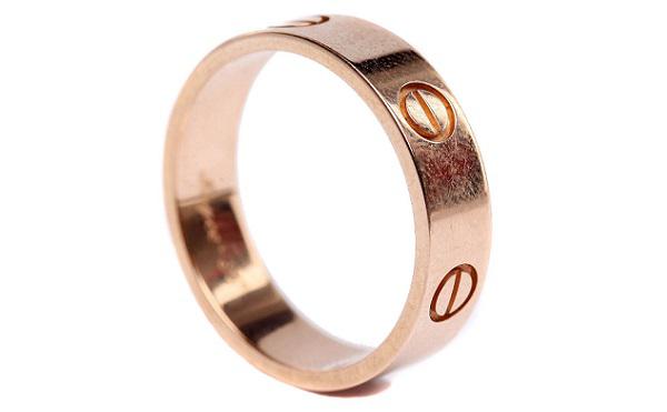 蒂芙尼变黑,蒂芙尼银饰变黑