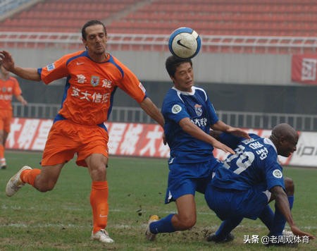 2010鲁能夺冠主力阵容图片,06年山东鲁能球员阵容