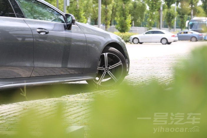 奔驰Cls试驾,奔驰clsamg63试驾