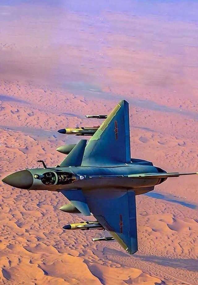 歼10的优异性能,歼10有多小