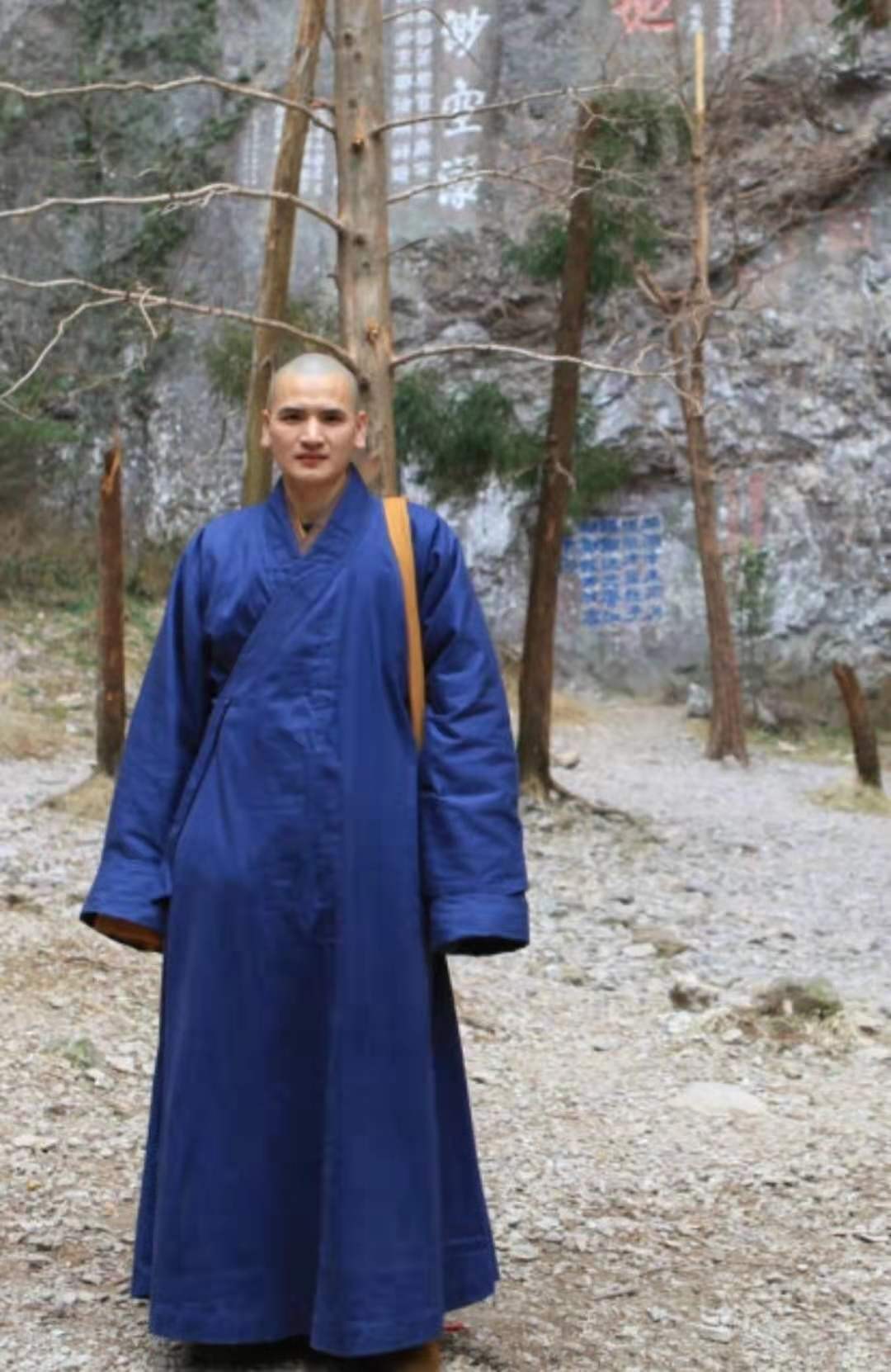 最帅和尚释明心的传奇人生,辞去铁饭碗出家当和尚释明心