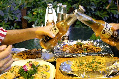 欢迎全国各地朋友到四川旅游做客,欢迎全国各地的朋友们来四川做客