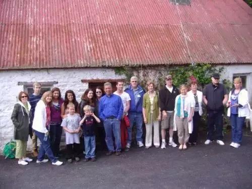 戴15元手表，租一居室，秘密捐出560亿，他活出了上帝的模样！