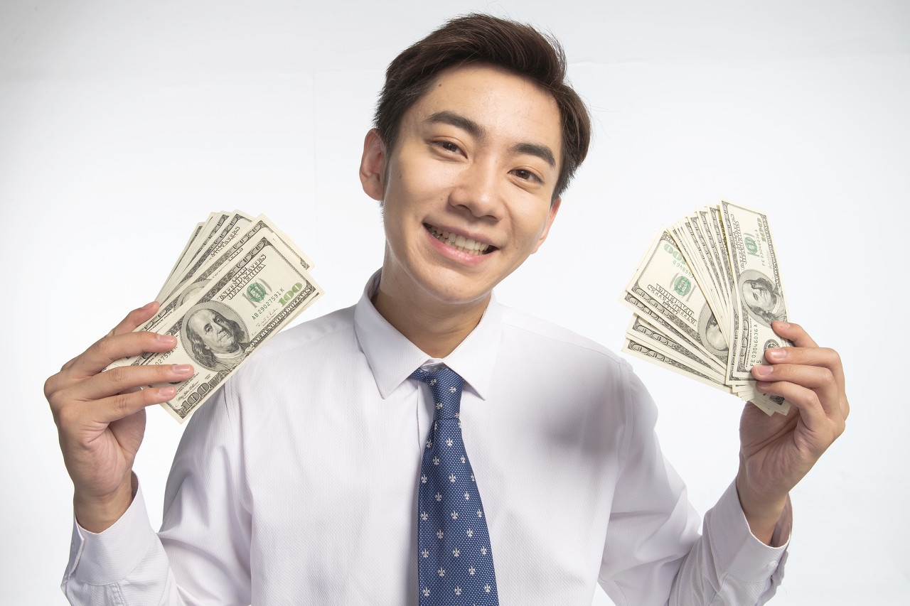 现在行情基金可以买吗,当下年轻人都在讨论什么