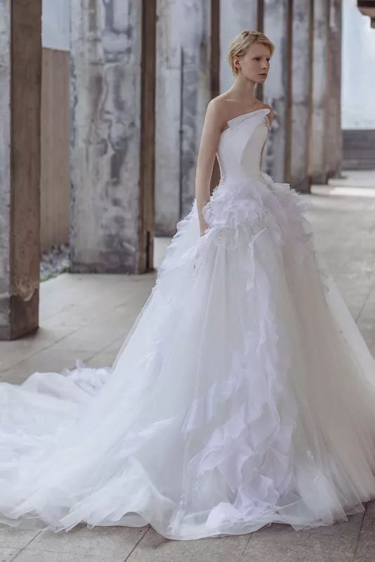 周冬雨王珞丹街拍,王珞丹秋冬穿搭