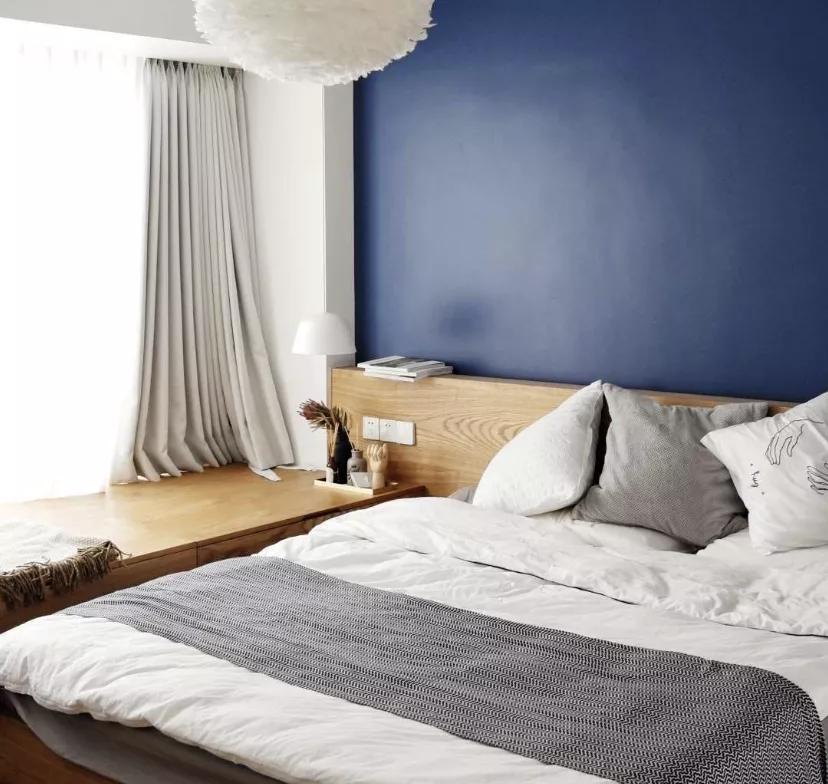 床头柜收纳除了放床头还可以放哪,床头柜里怎么收纳最合理