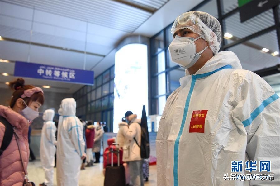 沧海横流方显英雄本色抗疫,沧海横流方显英雄本色共克时艰