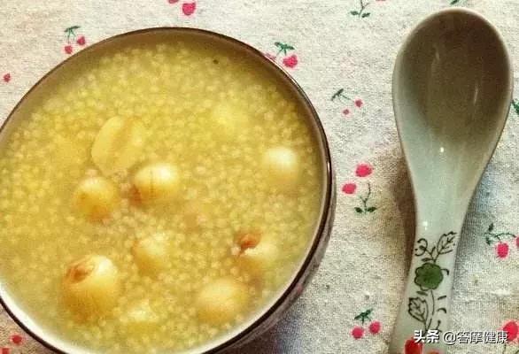 夏天有哪些食物可以助睡眠,冬季睡眠质量差吃什么