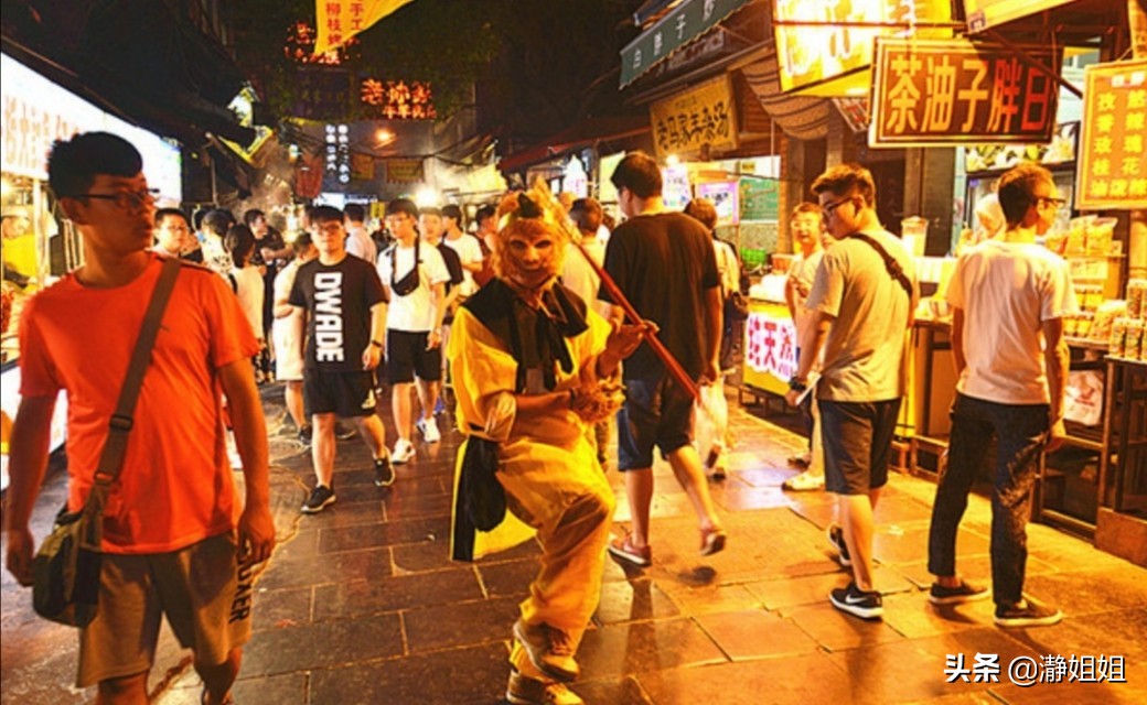 西安探店美食回民街,相约西安回民美食街