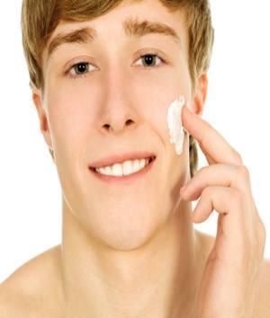 两边不留头发的刘海男士短发,刘海怎么剪轻薄男短发好看