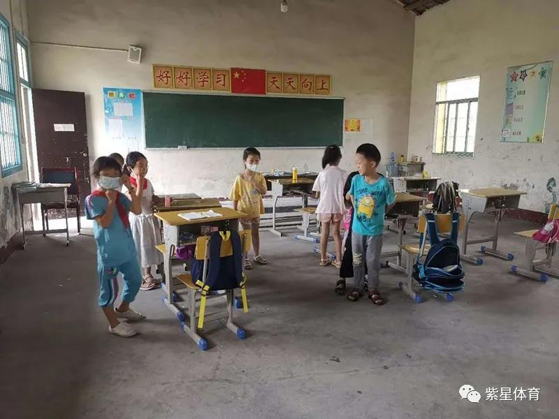 公益足球课走进乡村学校,圆梦足球