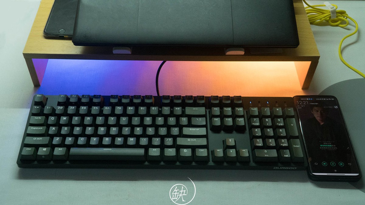 杜伽k310v2白光限定版机械键盘,杜伽k330键盘青轴怎么样