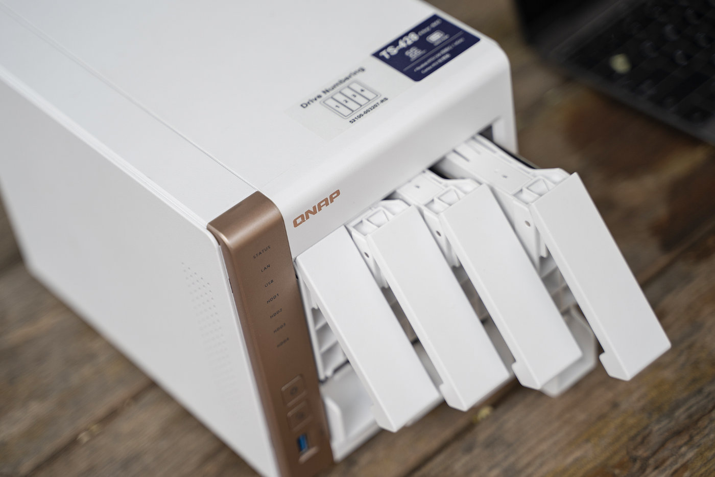 西数240ssd固态蓝盘硬盘评测,2.5寸hdd硬盘和ssd硬盘