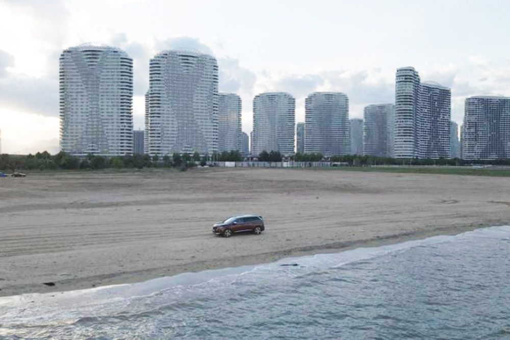 标致5008绕桩评测视频,2023标致5008绕桩测试