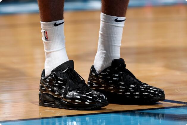 今日球场点评,今日球场球鞋推荐