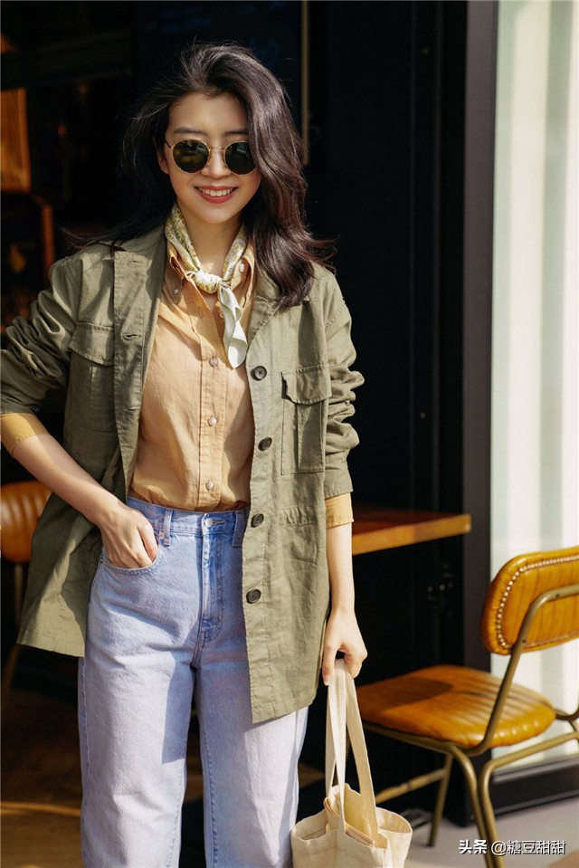 秋冬叠穿白衬衫怎么搭裤子,衬衫怎么穿两件