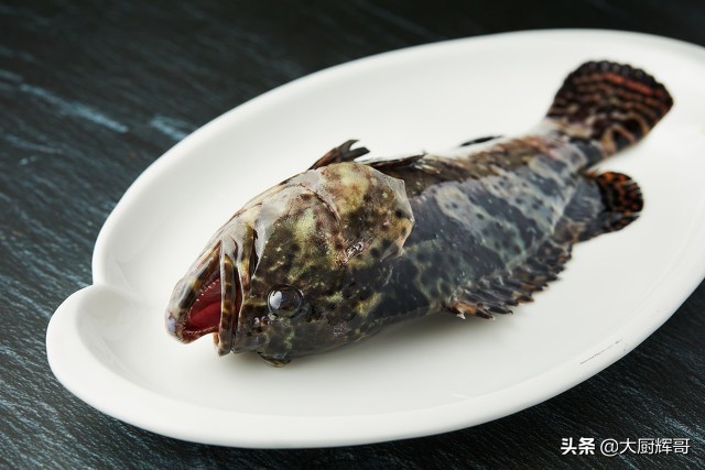 清蒸鱼正宗做法视频教程,清蒸鱼正确的做法窍门