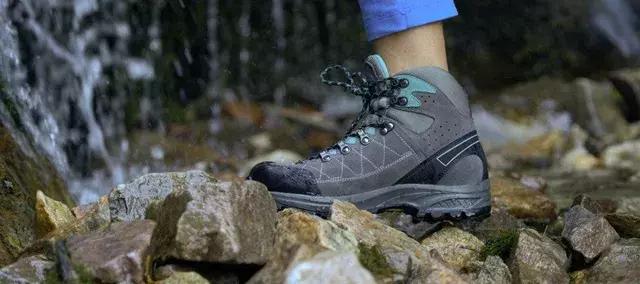 户外运动推荐鞋子品牌,防崴脚运动鞋推荐