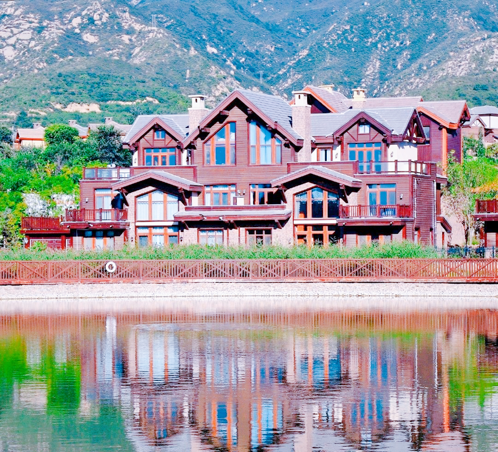 北京附近的欧洲风格小镇,欧美小镇房子