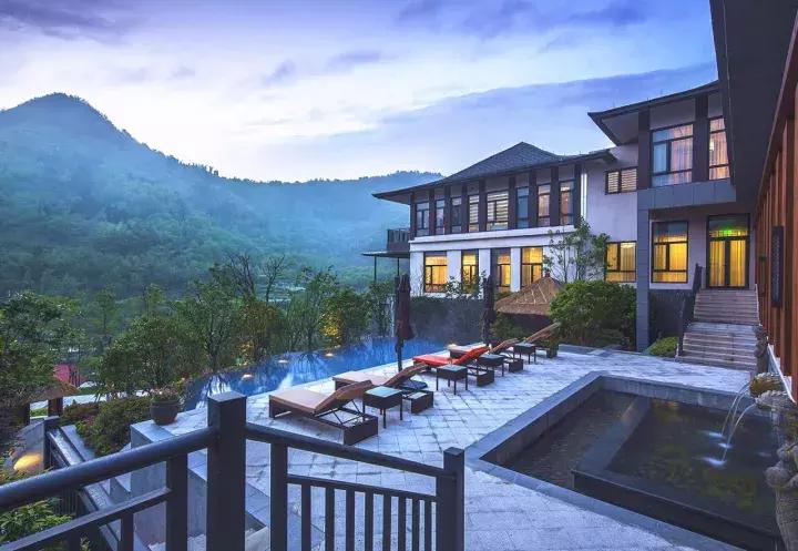 适合冬天的温泉酒店推荐,冬天日式温泉酒店