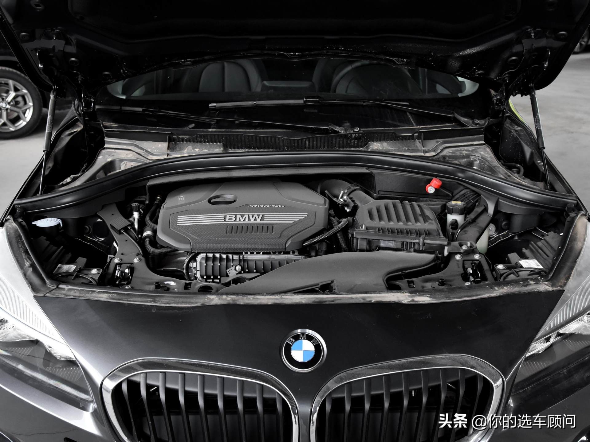 原装进口+大空间，低价宝马入门豪车，实拍宝马2系多功能旅行车