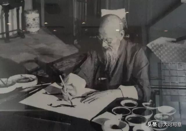 齐白石画虾全过程难得一见,齐白石画虾的故事100字