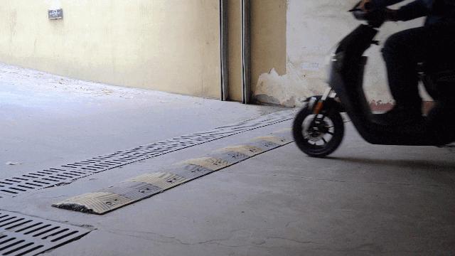 电动车别只认小牛，钱江摩灵能上三种牌，十分给力