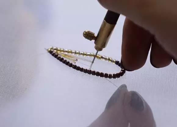 法式珠绣基础入门教程,法式刺绣小珠怎么绣