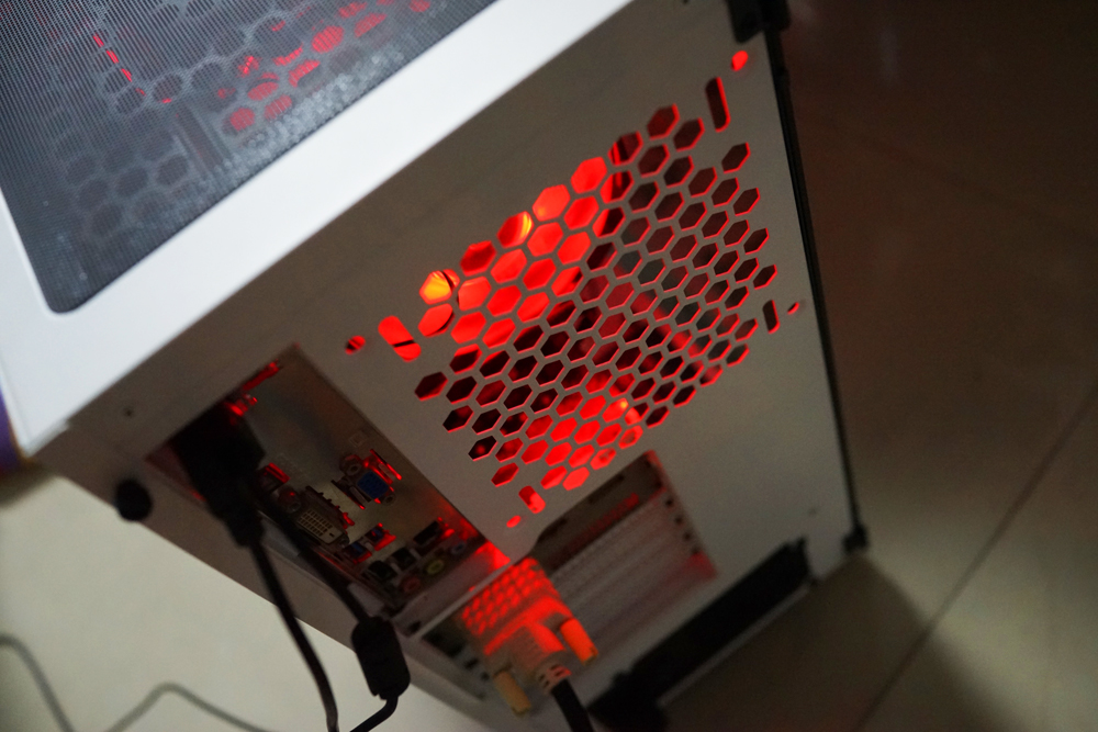 tt挑战者h3机箱,挑战者h3机箱图片