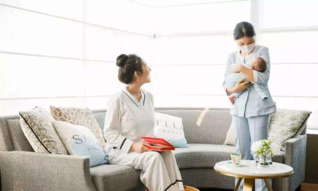 产妇出月子没有奶,产妇生完孩子20天月经还没有干净