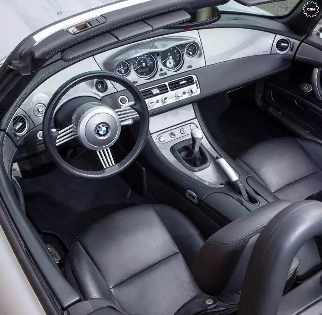 宝马z8007,007里的z8