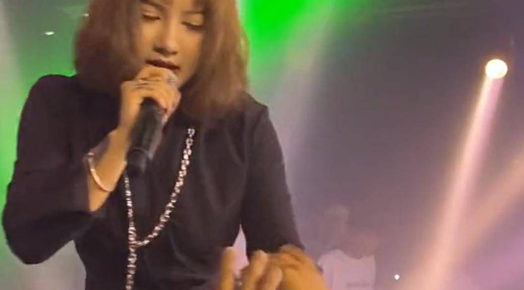 最牛粤语翻唱颤音,散装粤语强行颤音