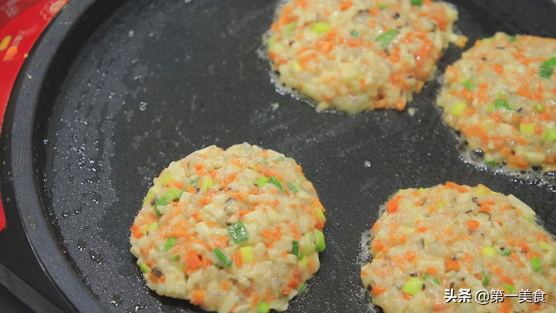 又酥又脆煎饼的家常做法,大厨做煎饼果子的配方教程