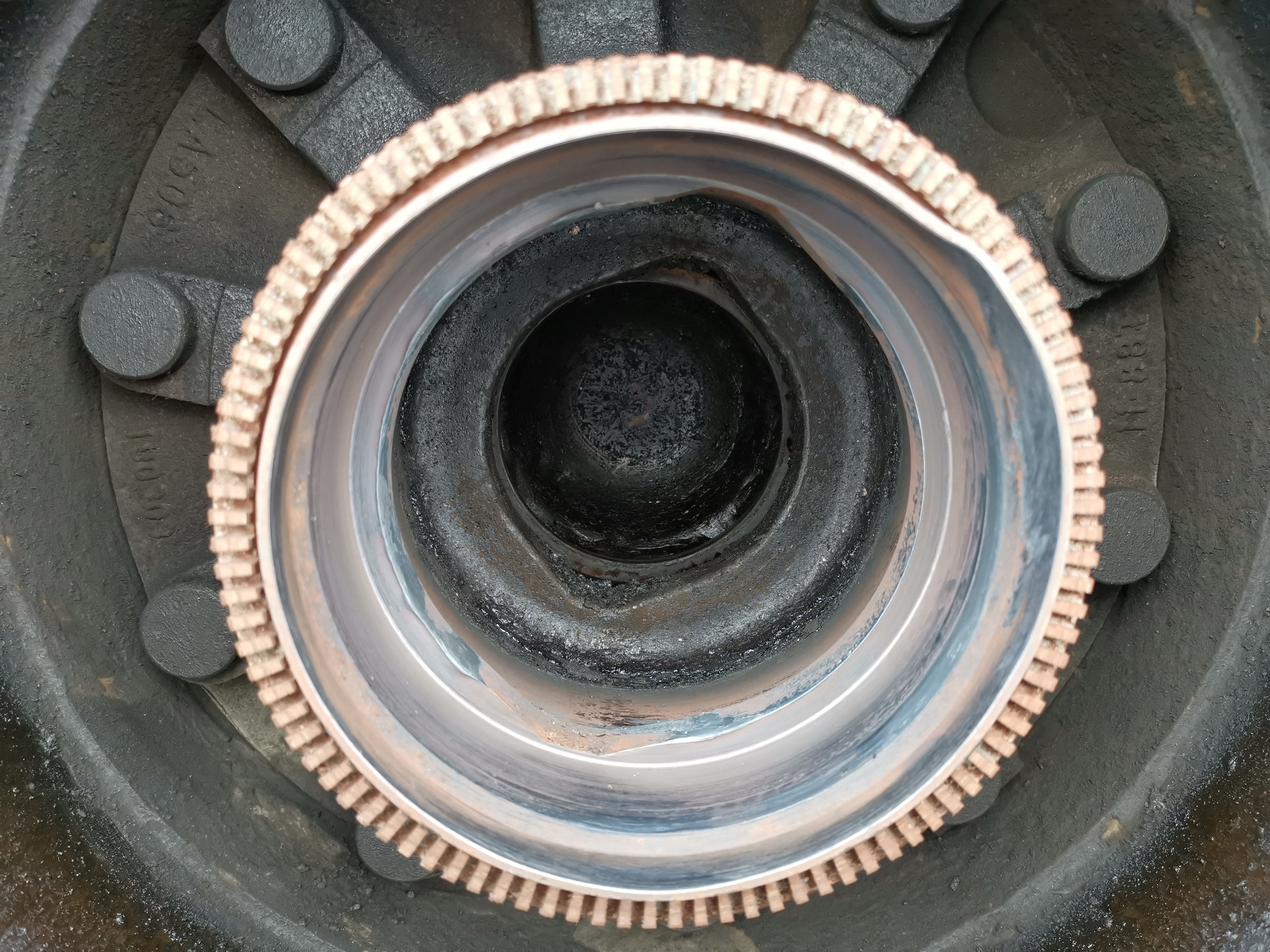 半挂车在高速上跑山道怎么跑,半挂车高速路上神操作