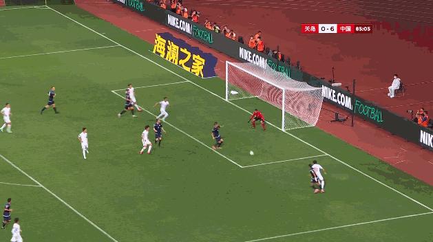 失望的上半场，希望的下半场，国足判若两队，放下包袱可以走更远