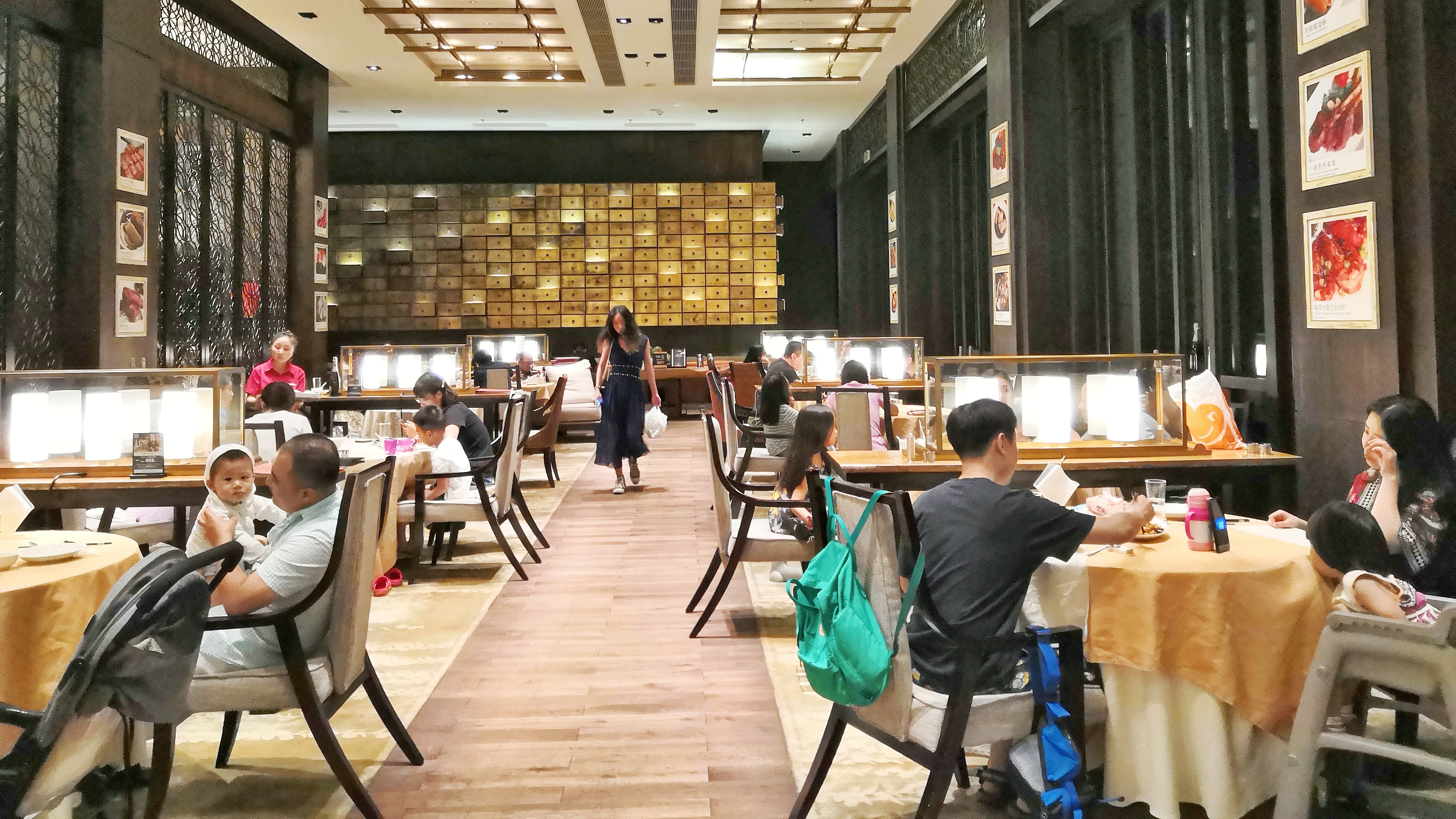 三亚如何找性价比高的住宿,三亚的高端酒店怎么选