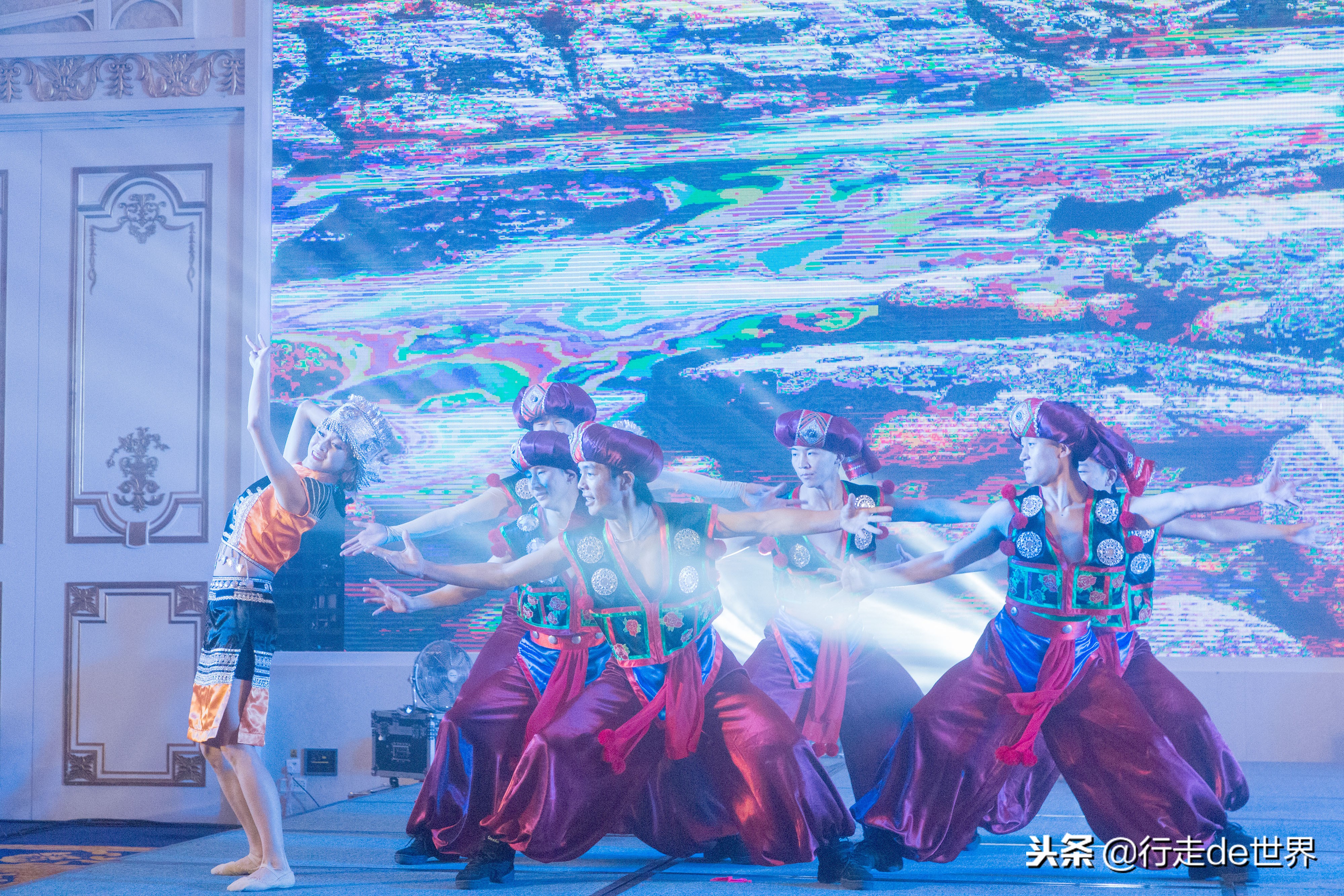 超多网红小姐姐打卡,网红温泉云瑶谷温泉