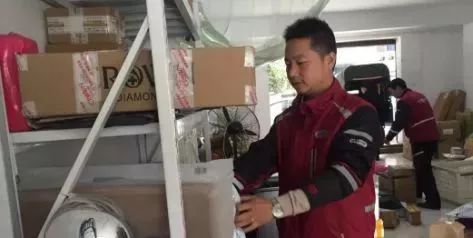 “找你寄,我放心”——圆通小哥金鹏为了这句话一干就是14年