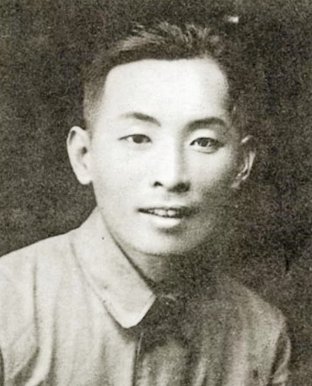 军分区副司令员是谁任命的,福州皮定均