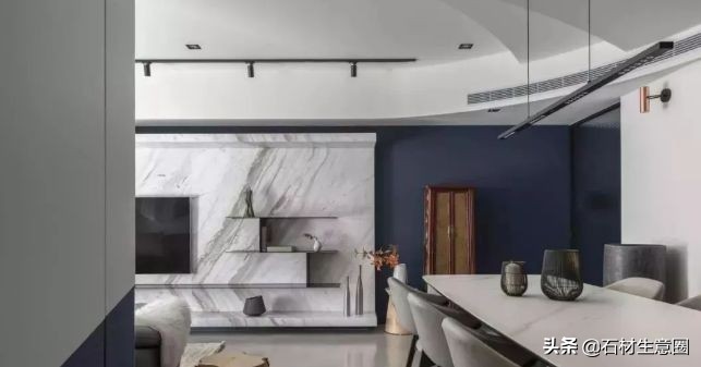 岩板选择卡拉拉塔白还是鱼肚白,卡拉拉白通体大理石